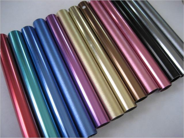 晾衣架厂家生产的铝合金折叠晾衣架表面氧化处理工艺的特点